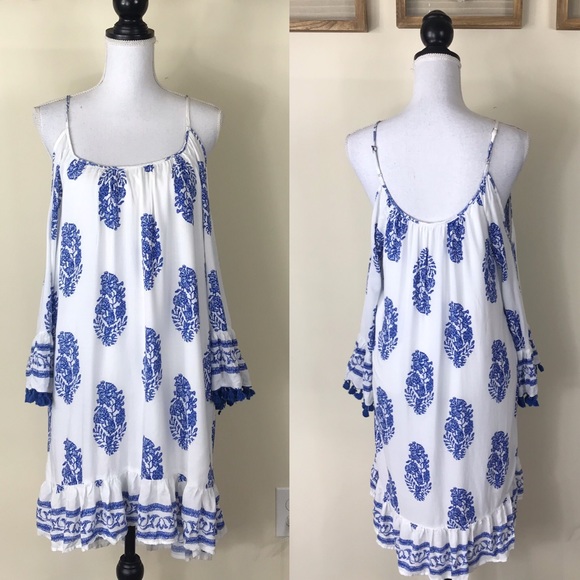 entro Dresses & Skirts - Boho cold shoulder tassel sleeve summer dress